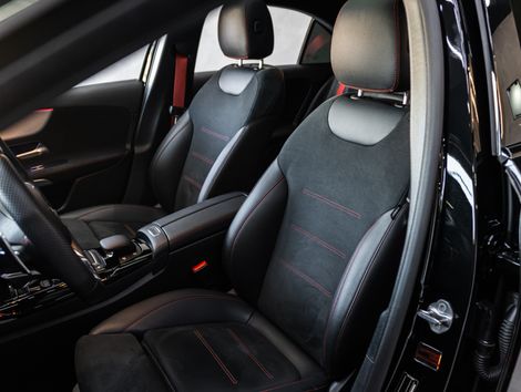 Mercedes A-35 AMG Sedan 4MATIC 2.0 TB Aut.