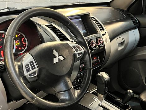 Mitsubishi Pajero HPE 3.5 4x4 Flex 5p Aut.