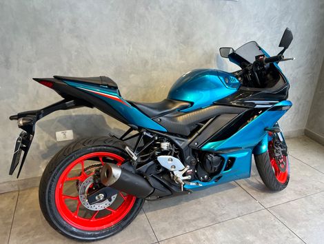 YAMAHA YZF R-3 321/ABS