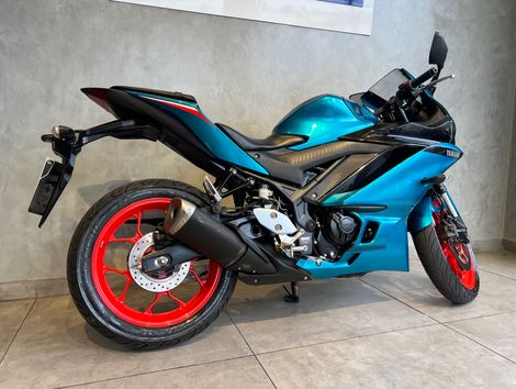 YAMAHA YZF R-3 321/ABS