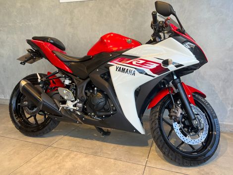 YAMAHA YZF R-3 321/ABS