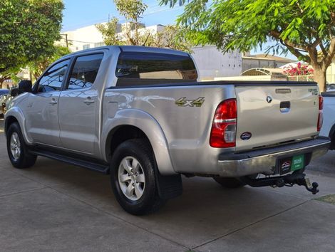Toyota Hilux CD SRV 4x4 2.7 Flex 16V Aut.
