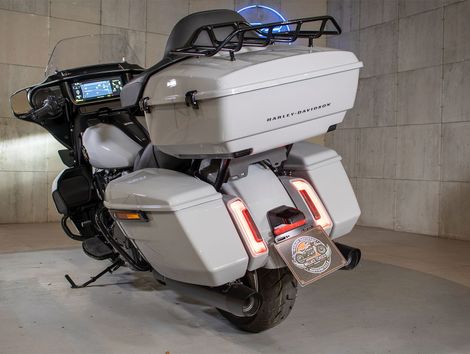 Harley STREET GLIDE ULTRA FLHXU