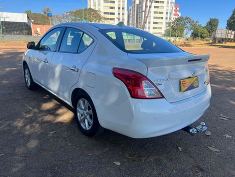 Nissan VERSA SL 1.6 16V Flex Fuel 4p Mec.