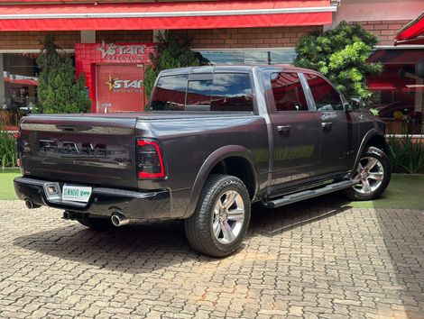 RAM CLASSIC LARAMIE 5.7 CD V8 4X4 Aut.