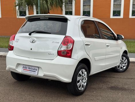 Toyota ETIOS XS 1.5 Flex 16V 5p Aut.