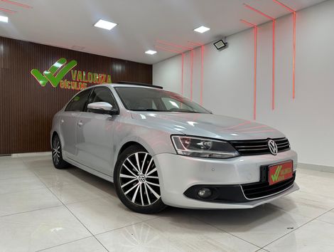 VolksWagen JETTA Highline 2.0 TSI 16V 4p Tiptronic