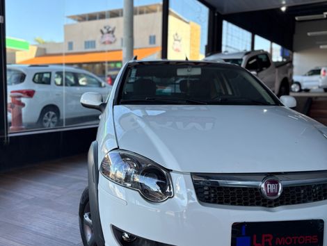 Fiat Strada Trekking 1.6 16V Flex CD