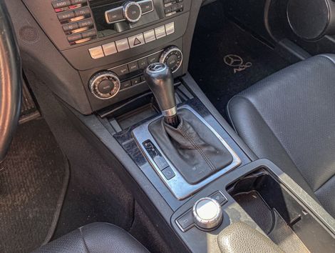 Mercedes C-180 CGI Classic 1.8 16V 156cv Aut.