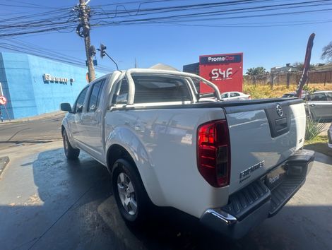 Nissan Frontier XE  CD 4x4 2.5 TB Diesel