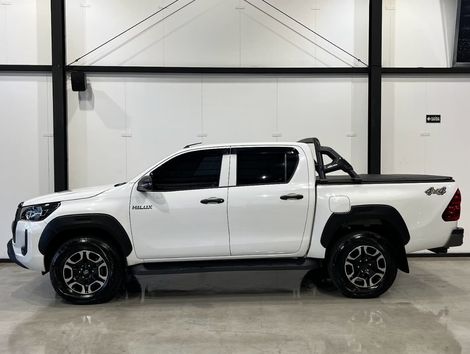 Toyota Hilux CD 4x4 2.8 Diesel Mec.