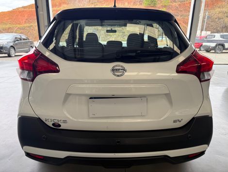 Nissan KICKS SL 1.6 16V FlexStar 5p Aut.