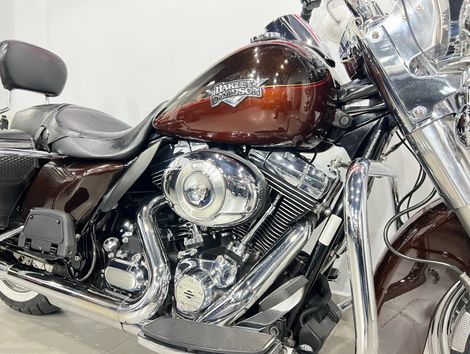 Harley ROAD KING CLASSIC  FLHRC/ CUSTOM FLHRSI
