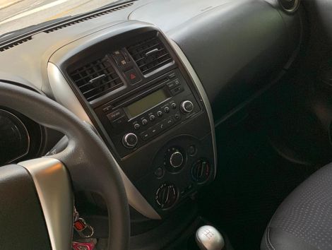 Nissan VERSA SV 1.6 16V FlexStart 4p Mec.