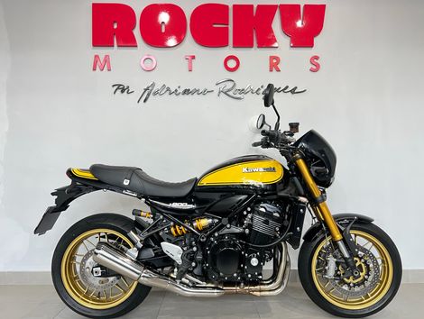 KAWASAKI Z 900 RS R Edition