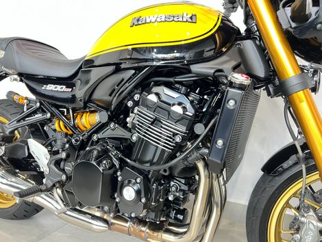 KAWASAKI Z 900 RS R Edition