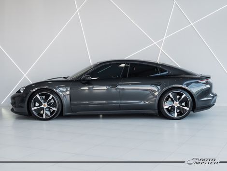 Porsche Taycan (Elétrico)
