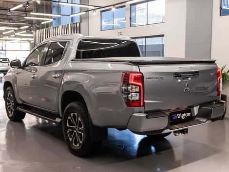 Mitsubishi L200 Triton Sport HPE-S 2.4 CD Dies. Aut