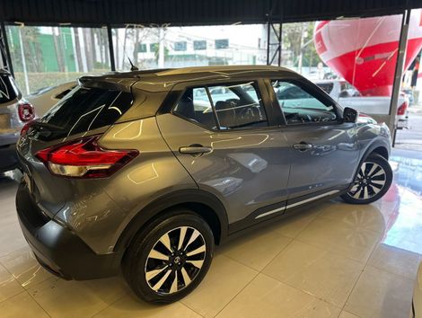 Nissan KICKS SL 1.6 16V FlexStar 5p Aut.