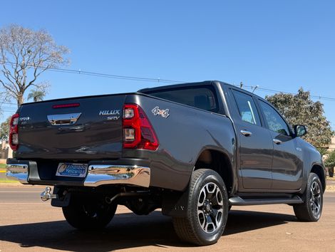 Toyota Hilux CD SRV 4x4 2.8 TDI Diesel Aut.