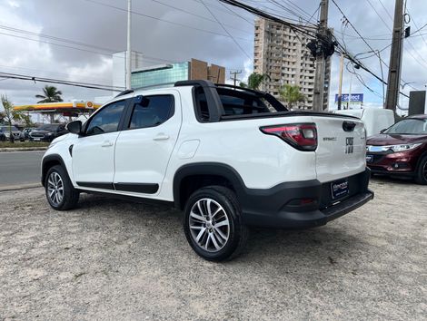 Fiat Strada Volcano 1.3 Flex 8V CD