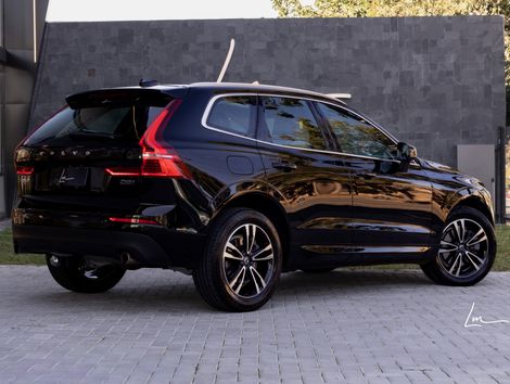 Volvo XC 60 D-5 MOMENTUM 2.0 AWD Diesel 5p