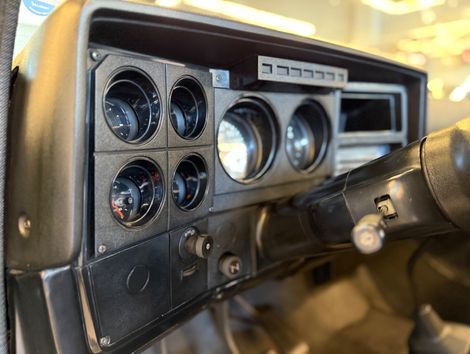 Chevrolet C-20 Custom De Luxe 4.1