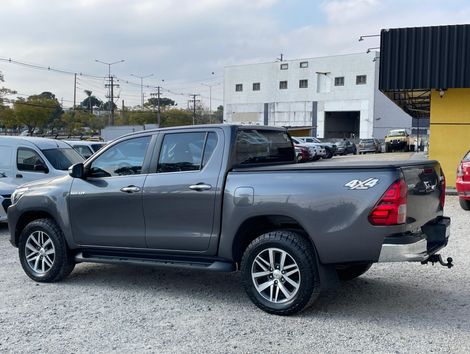 Toyota Hilux CD SRX 4x4 2.8 TDI 16V Diesel Aut.