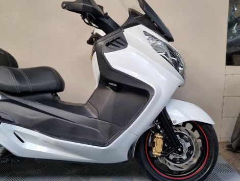 DAFRA MAXSYM 400i