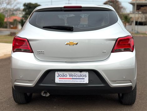 Chevrolet ONIX HATCH LT 1.4 8V FlexPower 5p Mec.