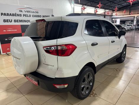 Ford EcoSport FREESTYLE 1.5 12V Flex 5p Mec.