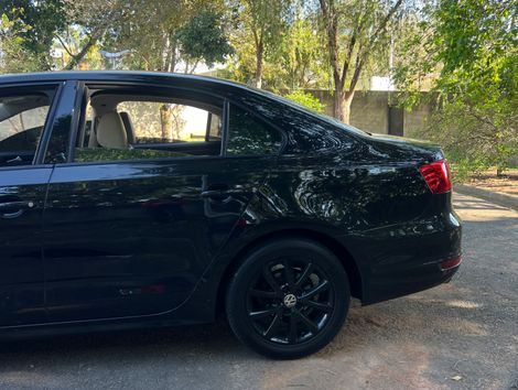 VolksWagen JETTA Comfortline 2.0 T.Flex 8V 4p Tipt.