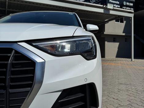 Audi Q3 Prest. 1.4 TFSI Flex/Prest. S-tronic