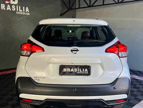 Nissan KICKS SL 1.6 16V FlexStar 5p Aut.