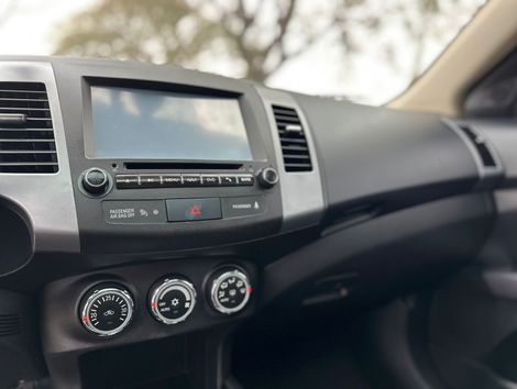 Mitsubishi OUTLANDER 2.0 16V 160cv Aut.