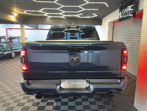 RAM 1500 LIMITED NIGHT EDITION 5.7 4x4 Aut.