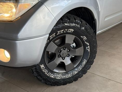 Nissan Frontier LE CD 4x4 2.5 TB Diesel Mec.