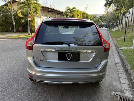 VOLVO 2.4 D5 KINETIC DIESEL AWD 4P AUTOMÁTICO