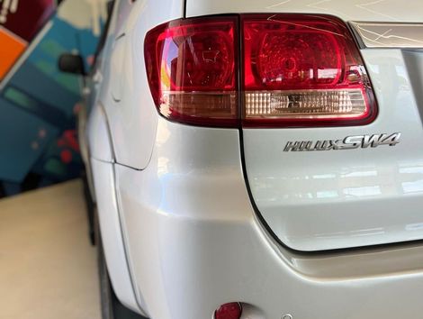 Toyota Hilux SW4 SRV D4-D 4x4 3.0 TDI Dies. Aut