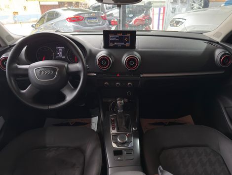 Audi A3 Sedan 1.4/ Attra. 16V TB FSI S-tronic