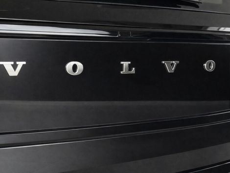 Volvo EX30 E40 Core (Elétrico)