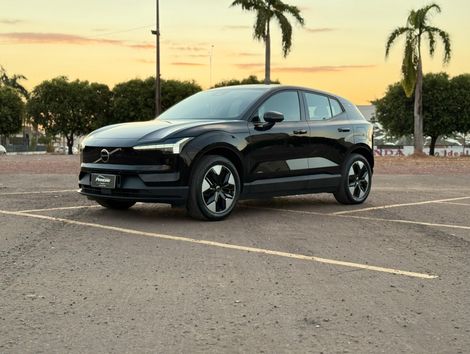 Volvo EX30 E40 Core (Elétrico)