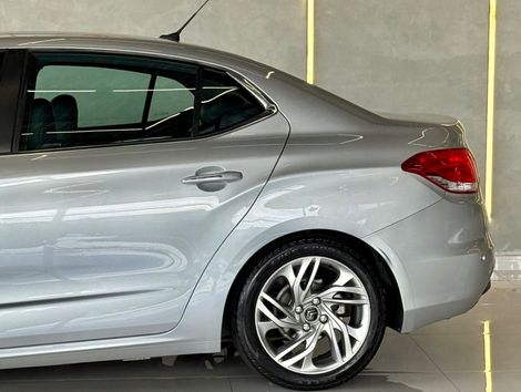 Citroën C4 LOUNGE Exclusive 1.6 Turbo 4p Aut.