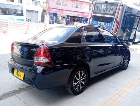 Toyota ETIOS PLATINUM Sed. 1.5 Flex 16V 4p Aut.