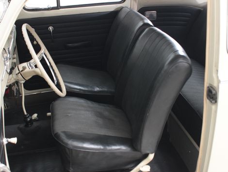 VolksWagen FUSCA 1300 GASOLINA 2P MANUAL