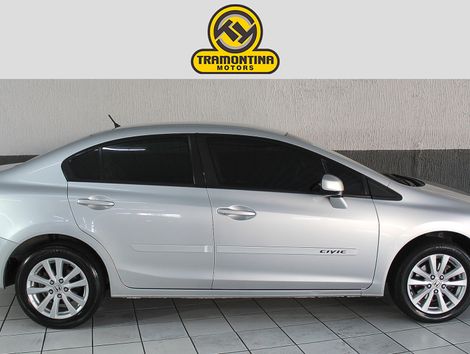 Honda Civic Sedan LXS 1.8/1.8 Flex 16V Aut. 4p