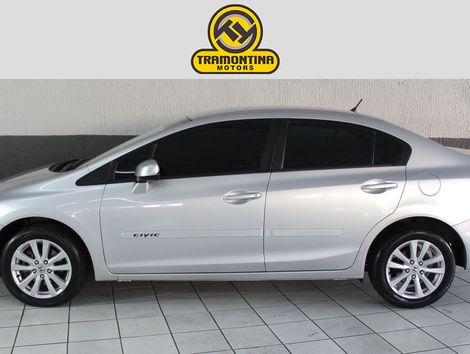 Honda Civic Sedan LXS 1.8/1.8 Flex 16V Aut. 4p