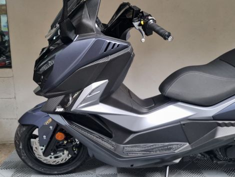 DAFRA CRUISYM 300 I