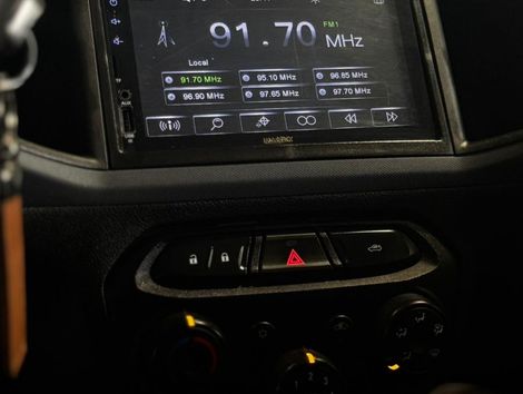 Chevrolet JOY Plus Black Ed.1.0 8V 4p Flex Mec.