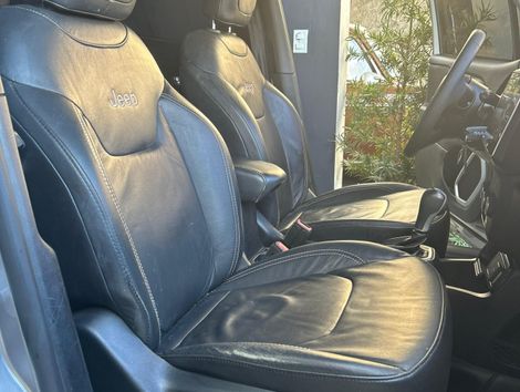 Jeep Renegade Longitude 1.8 4x2 Flex 16V Aut.